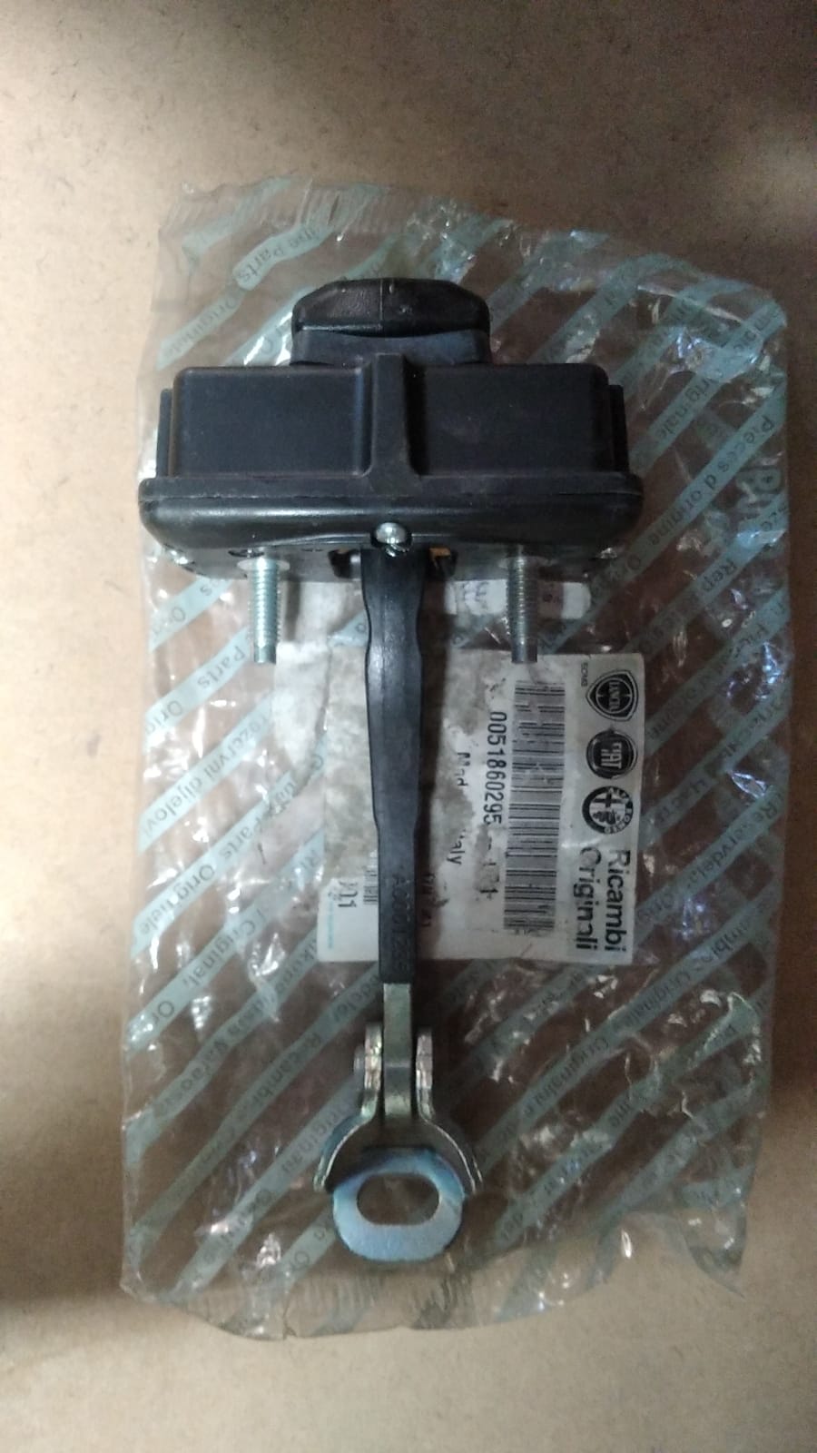 Fiat Punto Arka Kapı Gergisi