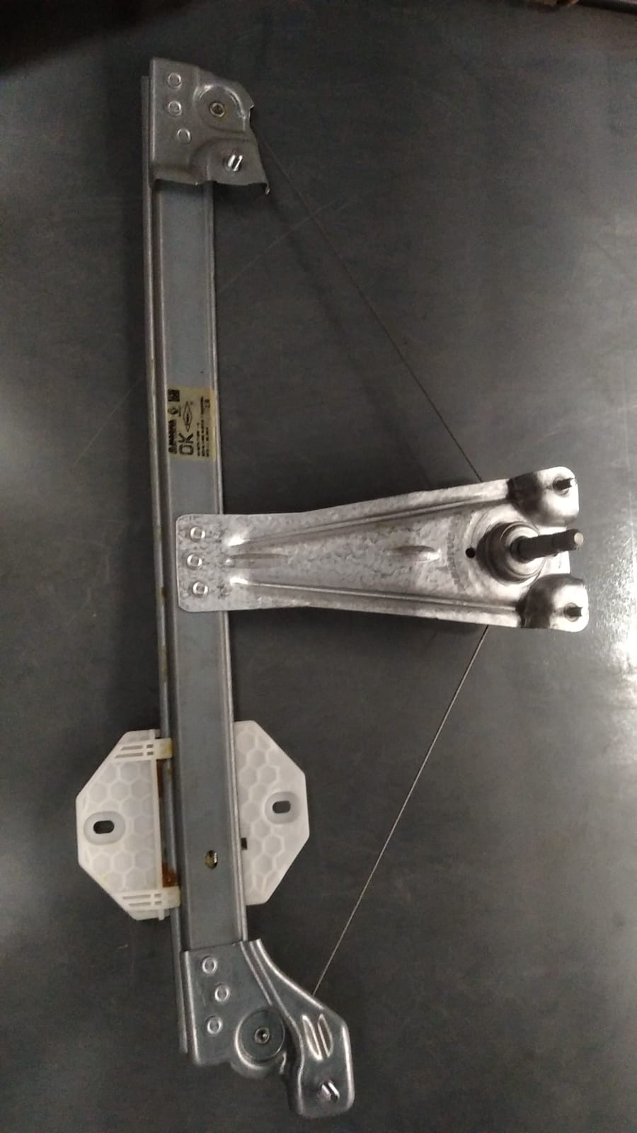 Symbol Sandero Joy Sol Arka Kapı Cam Krikosu