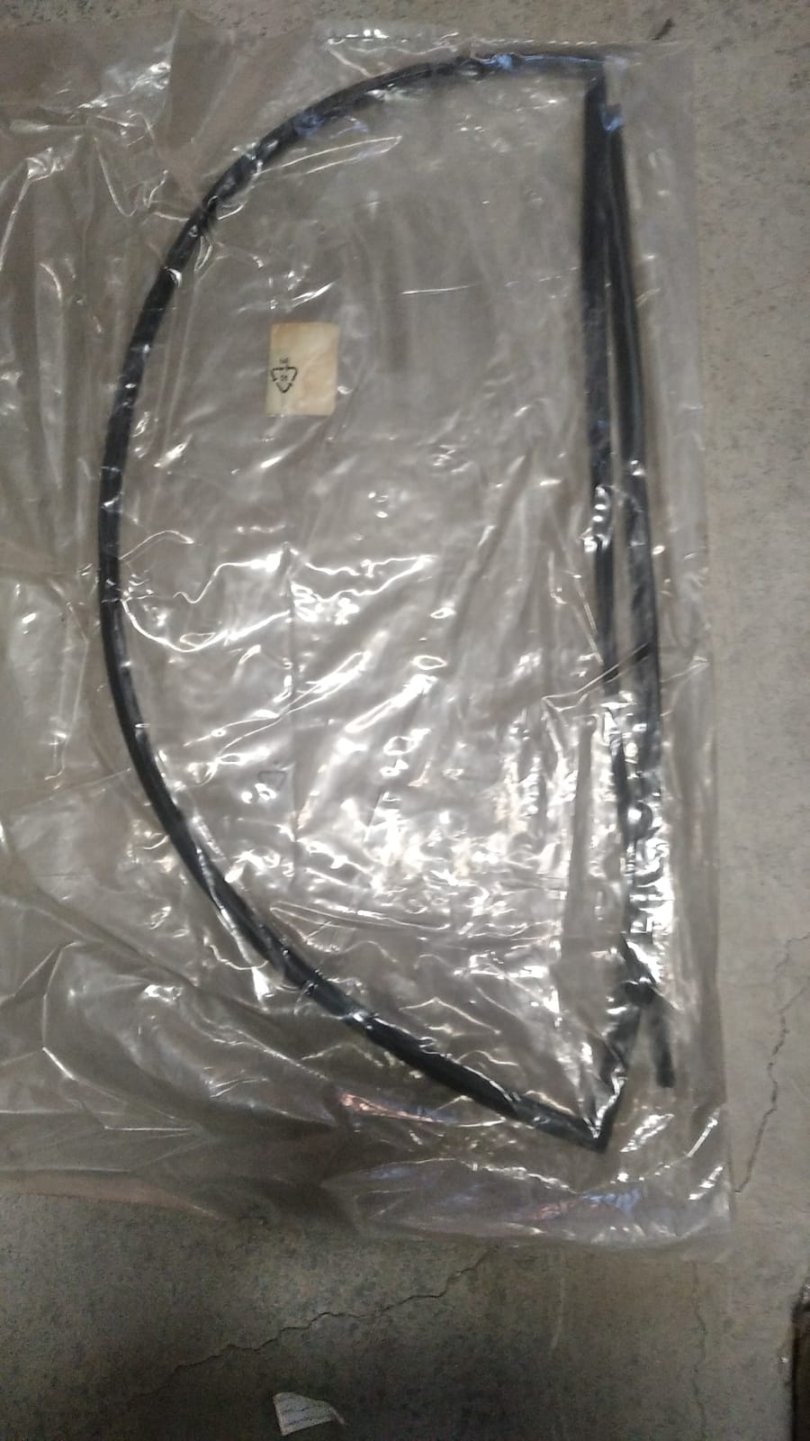 Megane 2-II Ön Cam Alt Fitili Lastiği (2003-2010)